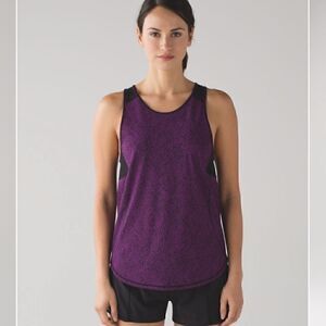 Lululemon Sculpt Tank II
Circuit Aurora Black / Black